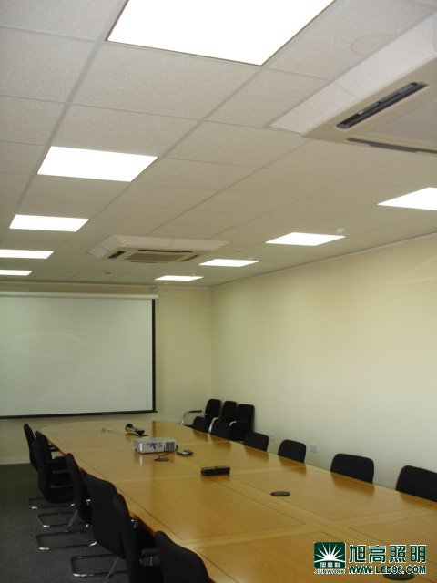 我司平板灯用于集团公司会议室